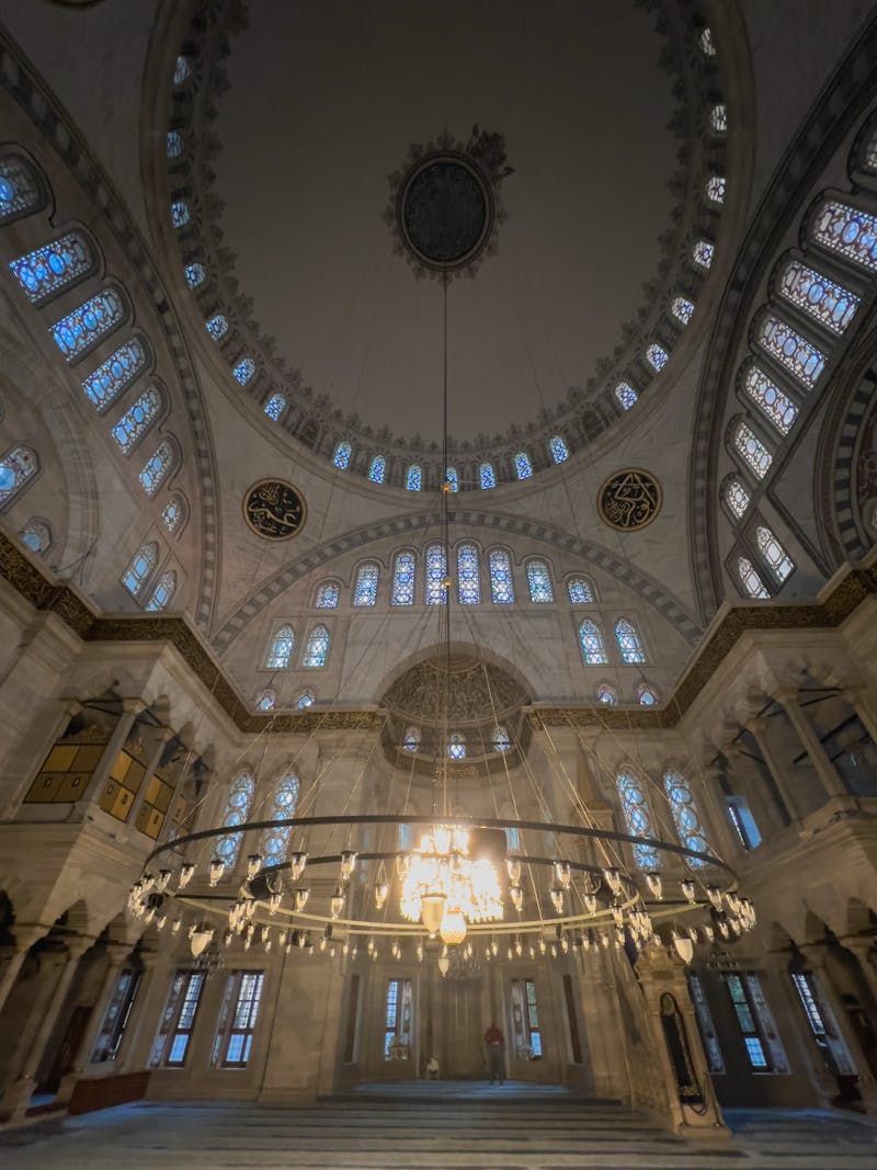 Nuruosmaniye Camii İçi